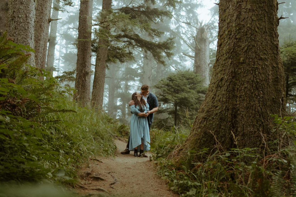 Couple posing back to front at their Oregon elopement session